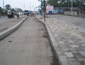 Surat BRT - cycle track-footpath