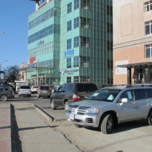 Setback parking in front of new developments along 1st BRT corridor_UB_April2011_MK