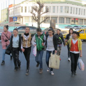 Crossing the street sometimes requires teamwork_UB_April2011_MK