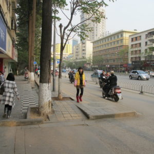 Pedestrian environment_Kunming_March2011_MK