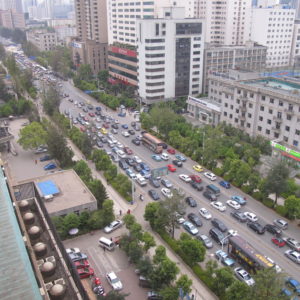Traffic congestion_Kunming_March2011_Mk