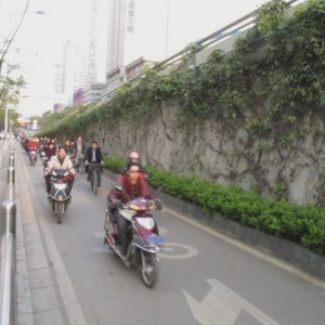Kunming two-wheeler traffic_March2011_MK